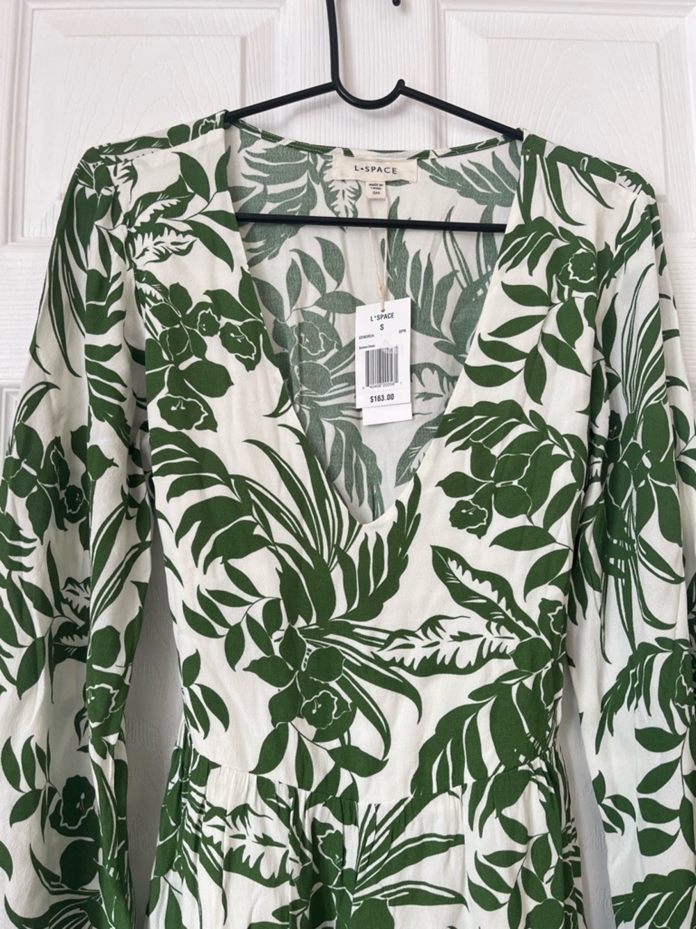 L*SPACE Geneva Green White Floral tie waist bell sleeves mini Dress size S - Picture 5 of 9